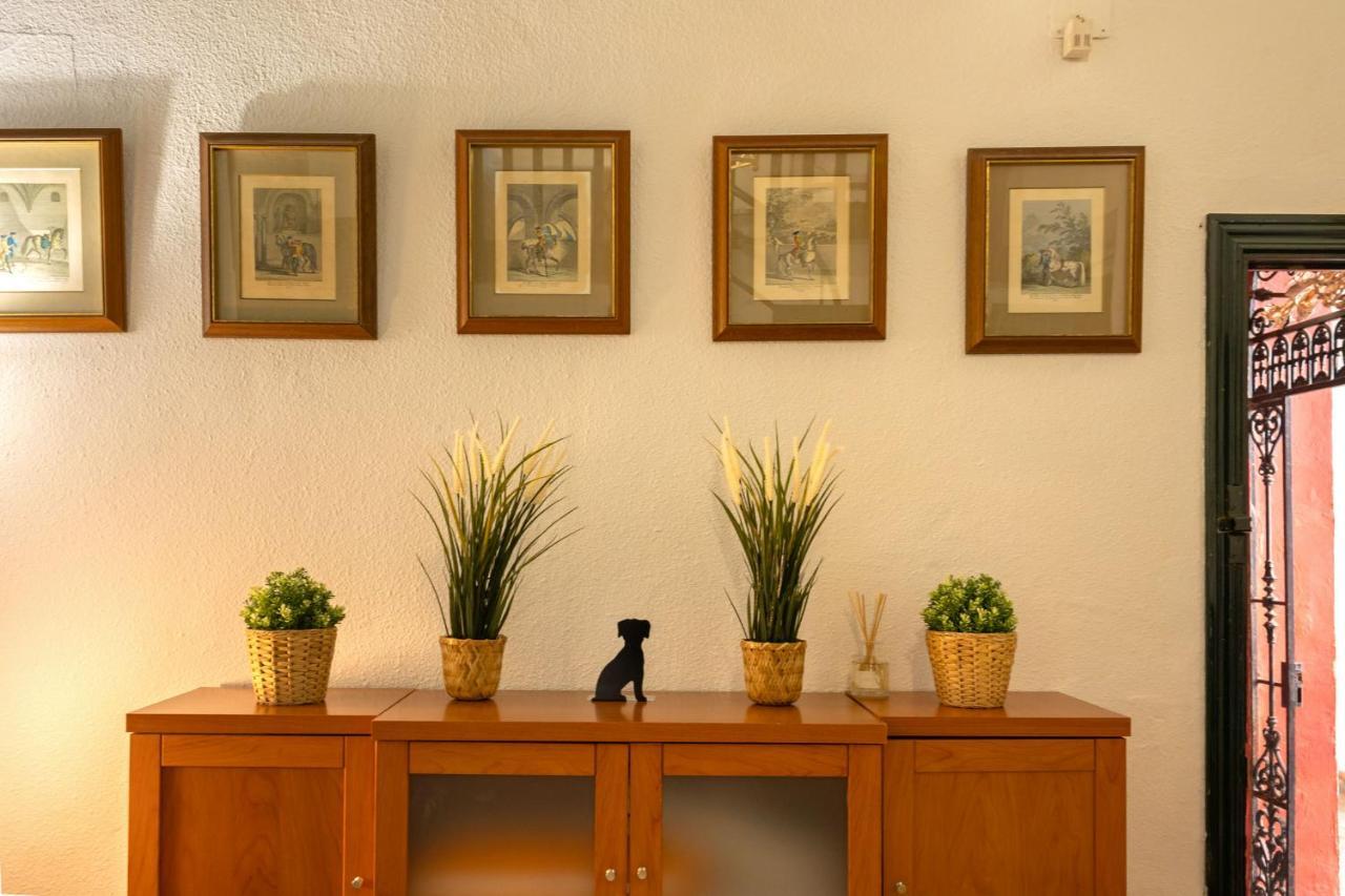 Apartamento Siglo De Oro Sevilla Bagian luar foto